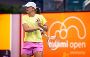 Iga Swiatek given additional security following incident with spectator at Miami Open